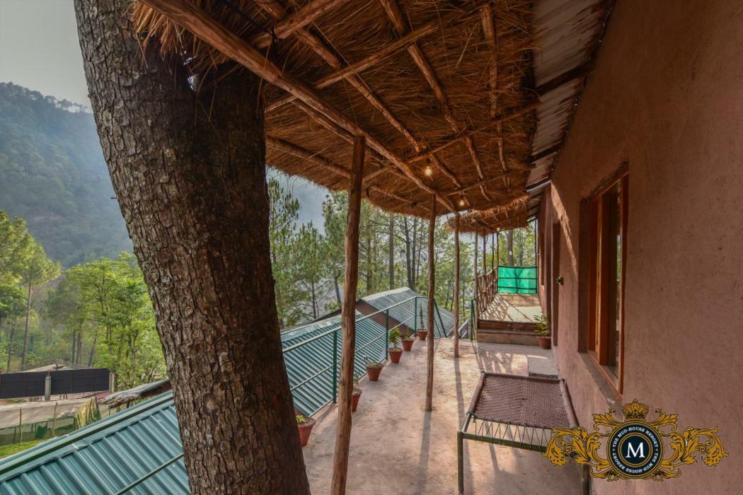 The Mud House Resort Kasauli Exterior foto